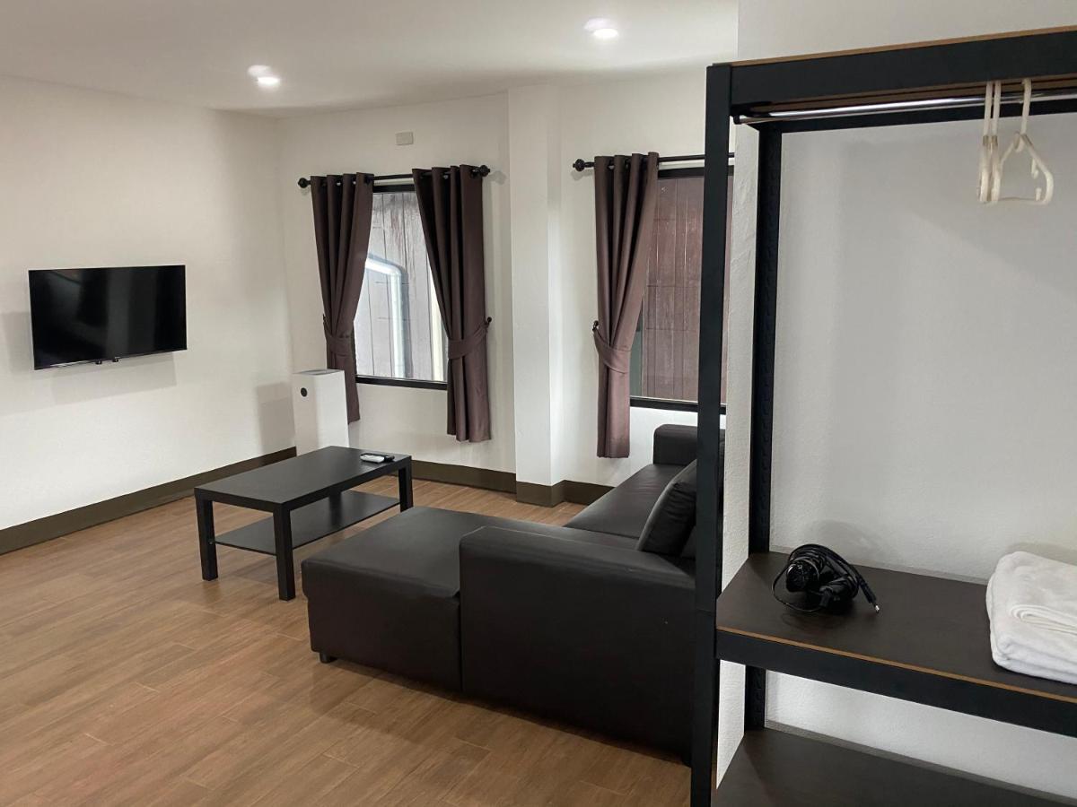 Baan 9 Muang Small House 清邁 外观 照片